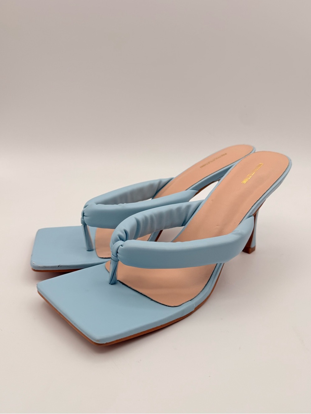 PRETTY LITTLE THING Powder Blue Padded Square Toe Thong Mule Heels Women’s 7